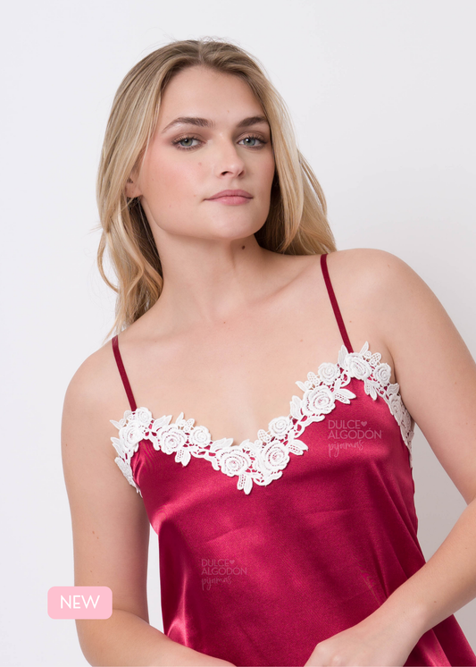 XIMENA SHORT Y BLUSA SATÍN