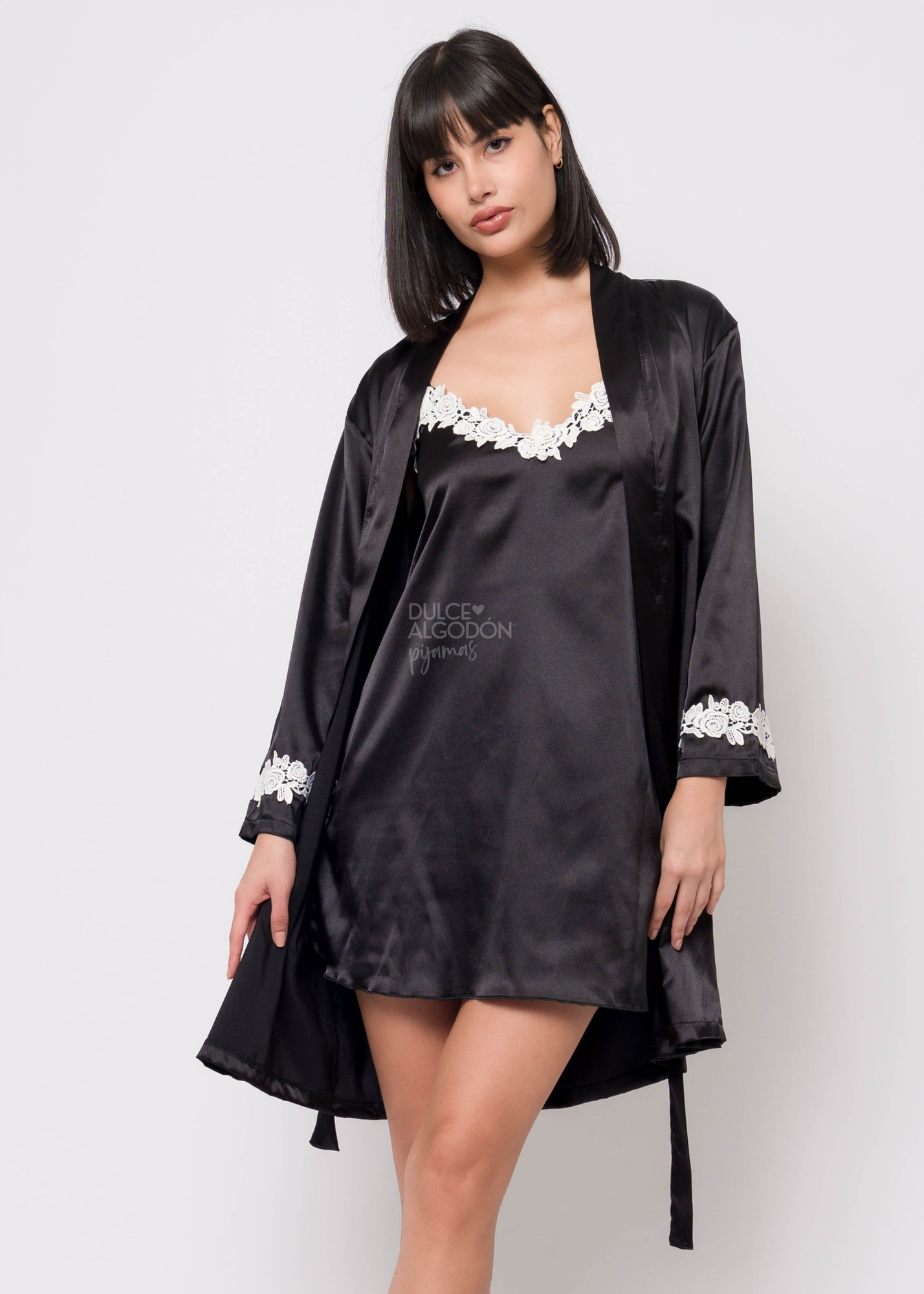 VESTIDO Y BATA XIMENA SATÍN